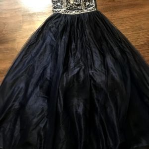 Ball dress